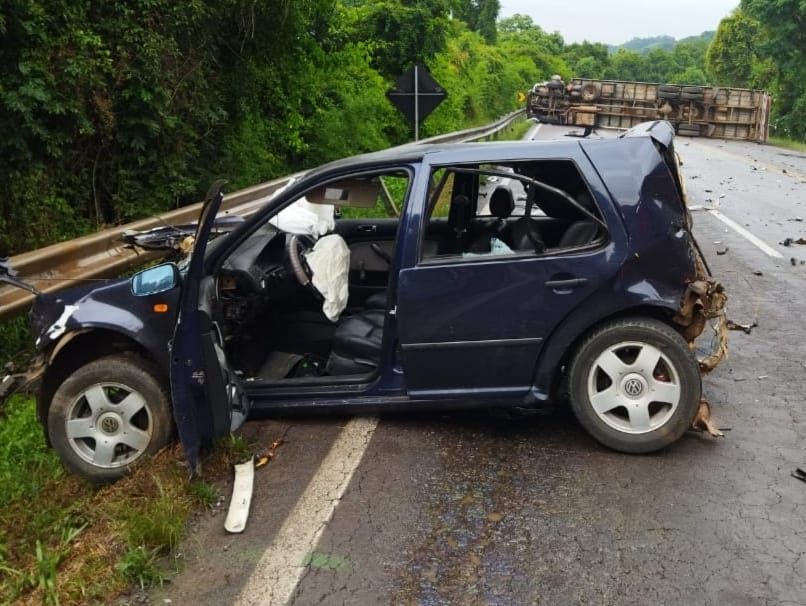 Grave acidente bloqueia rodovia no acesso a Linha Eulália