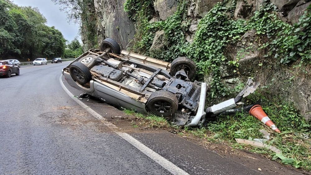 Sábado de acidentes nas curvas da morte entre Bento e Garibaldi