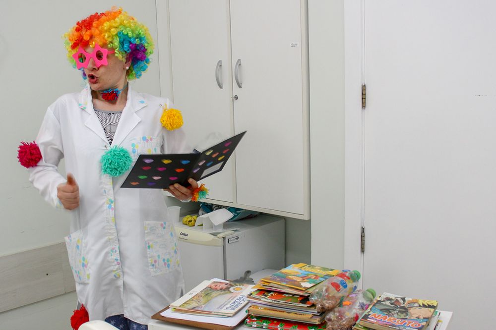 Hospital São Pedro dá início ao projeto Leitura no Leito