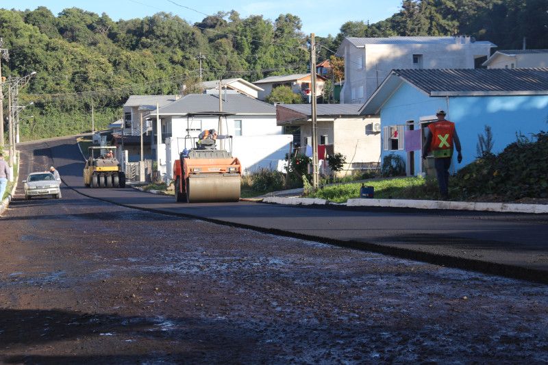 Bairro Vale Verde recebe pavimentação