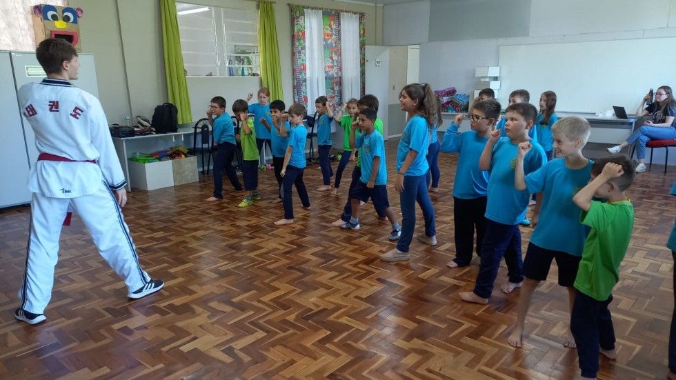 Escolas de Carlos Barbosa oferecem aulas de Taekwondo 