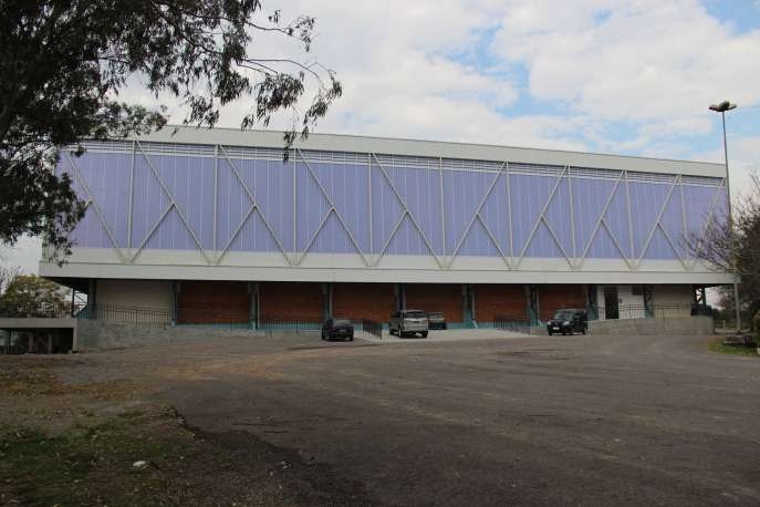 Citadino é cancelado devido a goteiras no novo ginásio municipal de Garibaldi