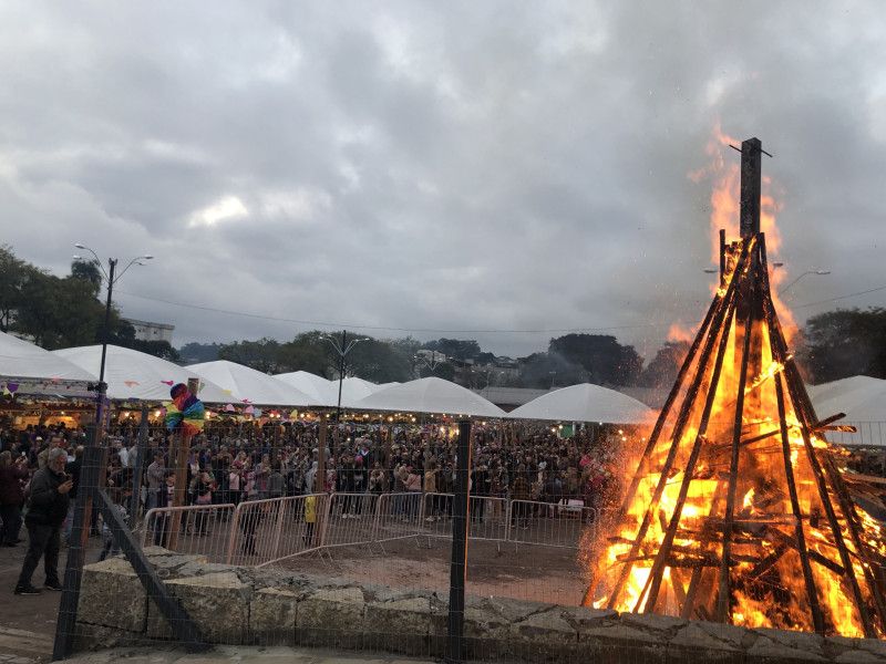 Mais de cinco mil pessoas participaram da Festa de São João