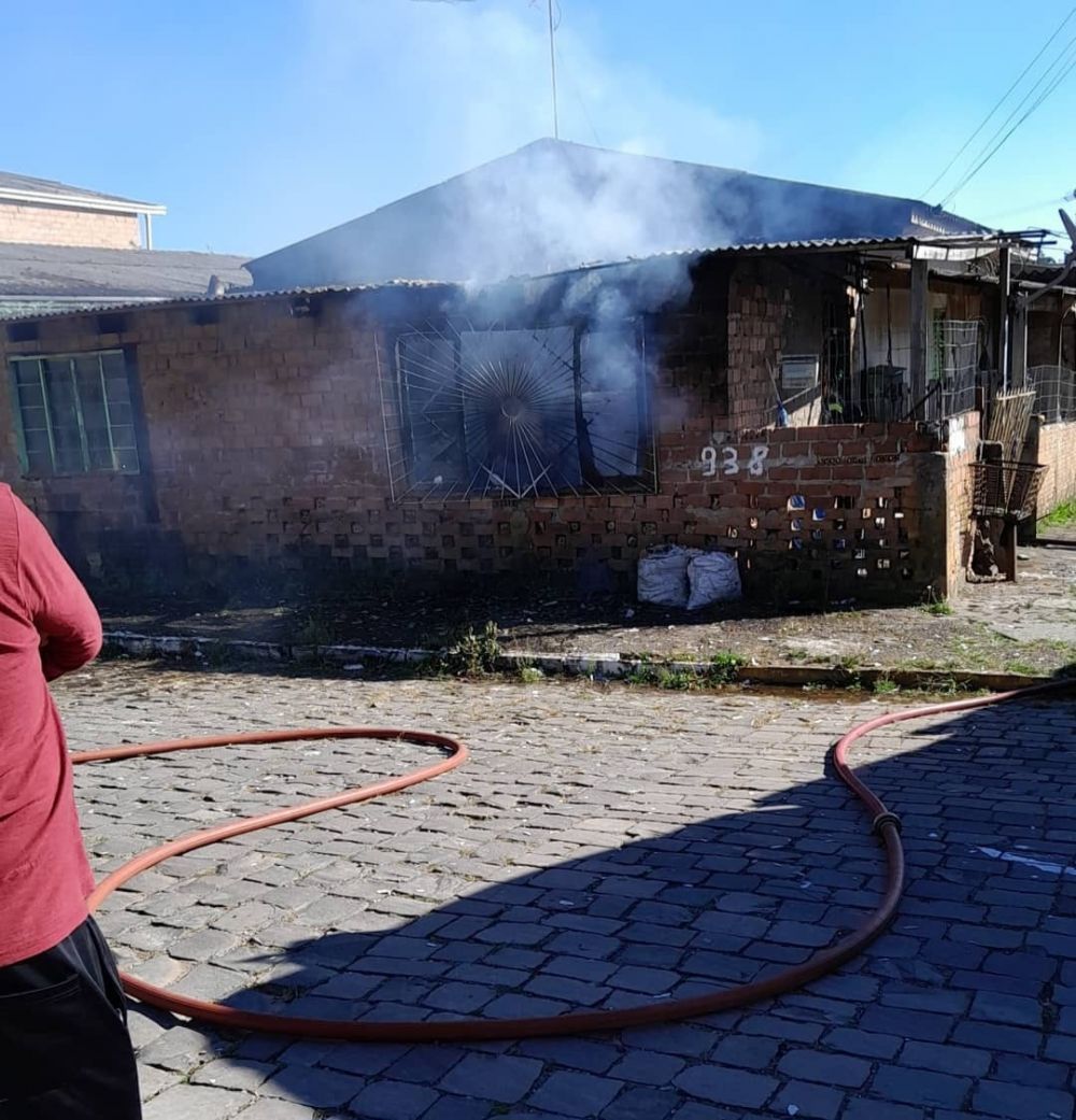 Polícia investiga incêndio criminoso no bairro Bela Vista I 