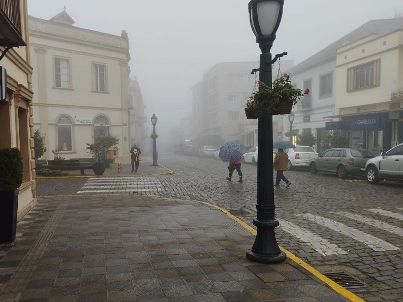 Frente fria trouxe mudança no tempo da Região