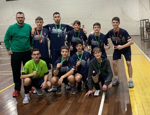 Gurizada fez bonito no torneio de Vôlei de Caxias do Sul 