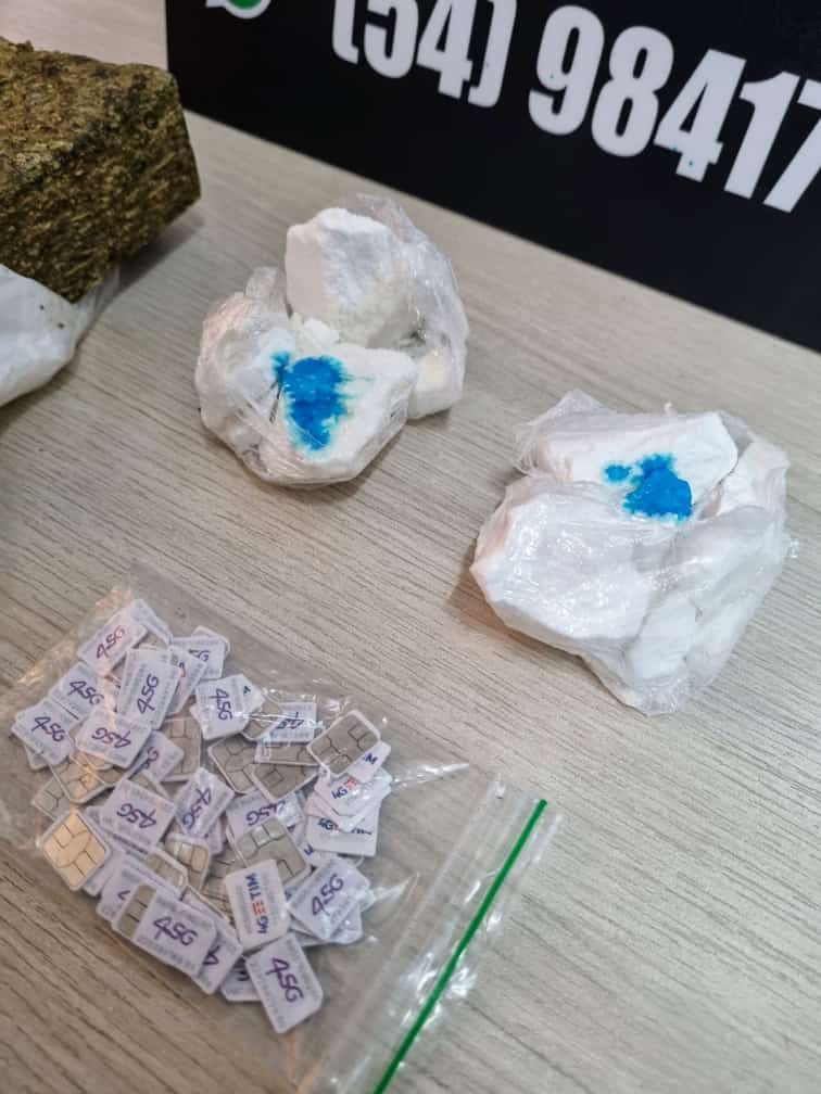 Arremesso de drogas e celulares em presídio de Bento é investigado