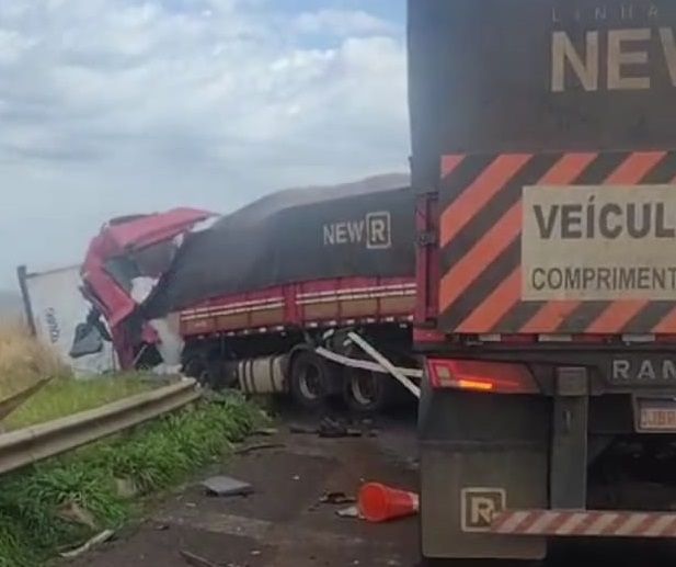 Caminhoneiro de Garibaldi morre em acidente na BR-267