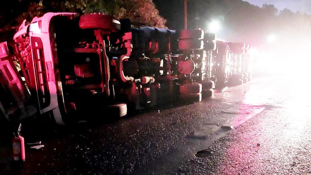  Motorista sofre ferimentos após acidente em Carlos Barbosa