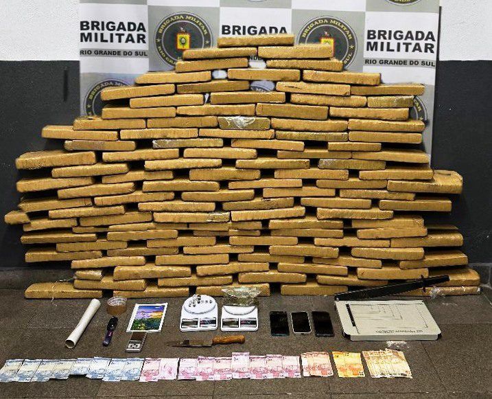 Batalhão de Choque apreende mais de 100 quilos de maconha