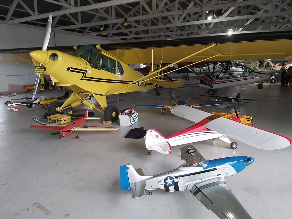 Apaixonados pelo Aeromodelismo se apresentam em Garibaldi 