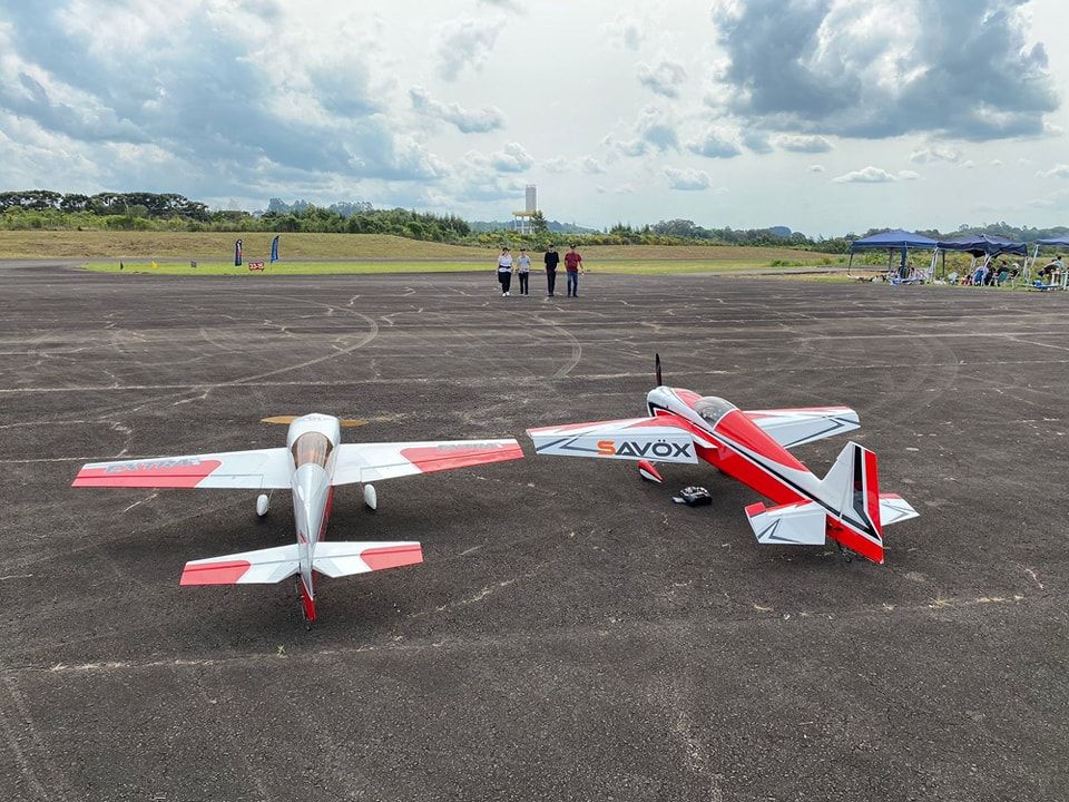 Apaixonados pelo Aeromodelismo se apresentam em Garibaldi 