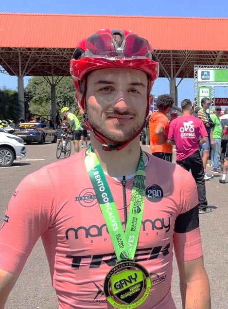 Ciclista de Garibaldi vence prova Granfondo New York