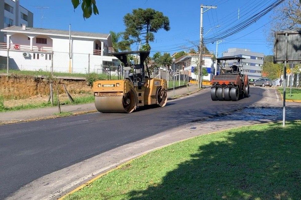 Município segue com obras e pavimentação em diversas ruas