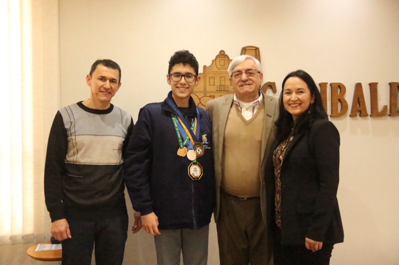 Estudante conquista o ouro na Olimpíada de Matemática 