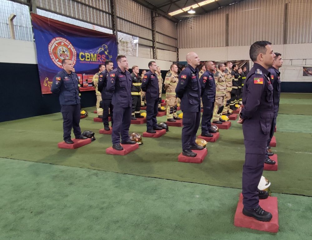 Curso de operação de incêndio forma mais 40 integrantes 