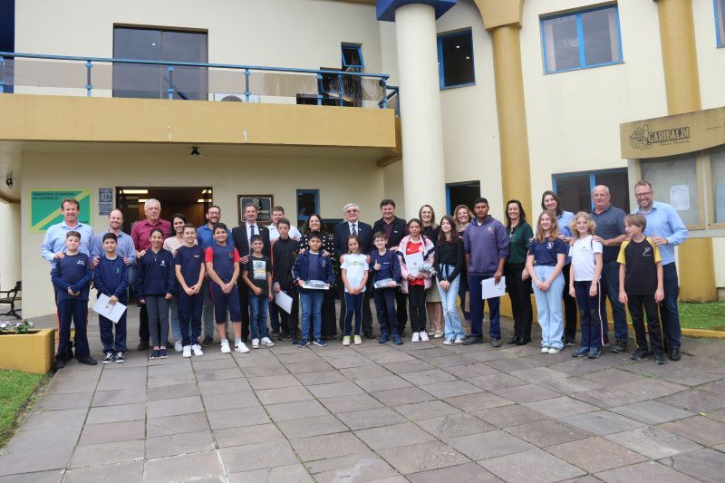 Estudantes de Garibaldi assumem cargos públicos por um dia