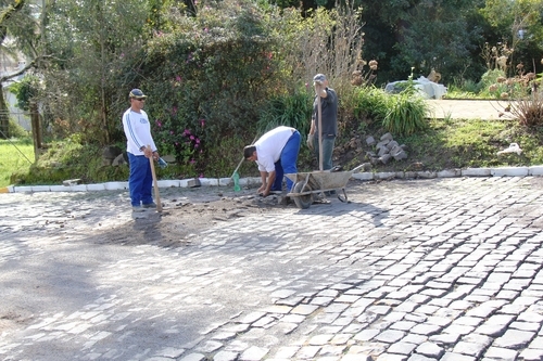 Farroupilha: Bairro Nova Vicenza recebe melhorias