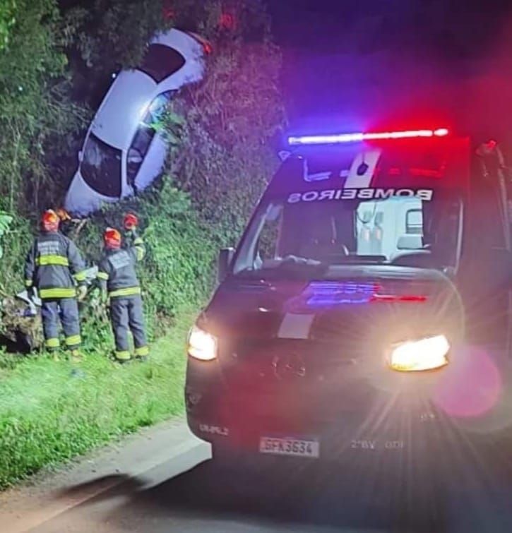 Saída de pista deixa uma pessoa ferida em Garibaldi 