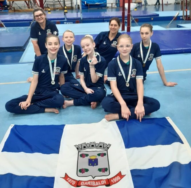 Atletas da ginástica de Garibaldi participam de Copa Estadual