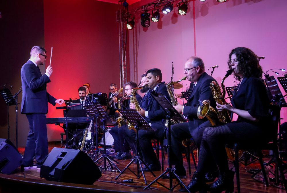 Orquestra de Garibaldi se apresenta no Natal Borbulhante