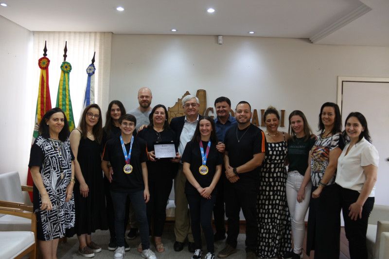 Attilio Tosin recebe homenagem por premiação estadual