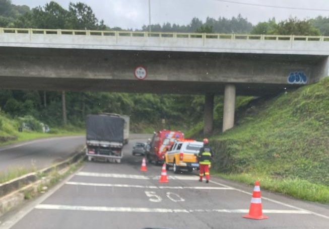 Mulher sofre ferimentos após acidente em Garibaldi 