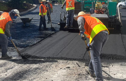  Trânsito em meia pista para asfalto em São Gabriel