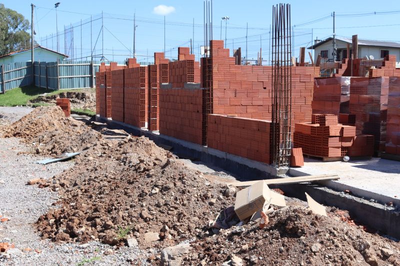 Seguem as obras no Complexo Esportivo do bairro São Francisco