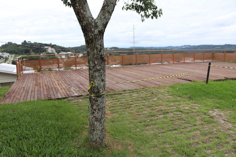  Praça da Ermida de Garibaldi está em reformas 