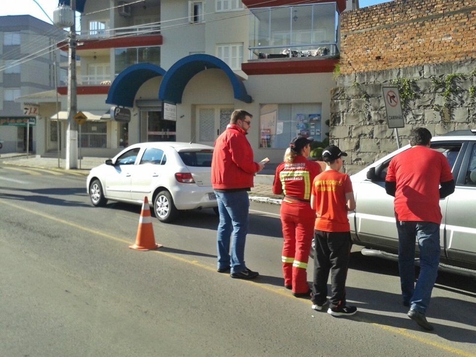 Bombeiros de Garibaldi arrecadam R$ 11 mil em pedágio