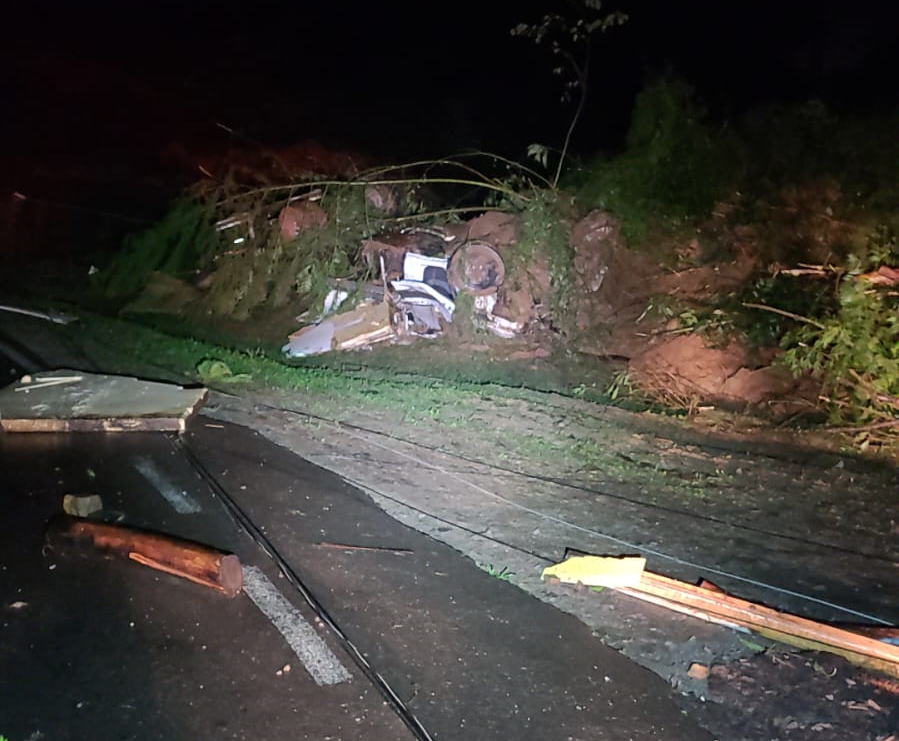 Bombeiros encontram corpos de casal soterrado em Boa Vista do Sul