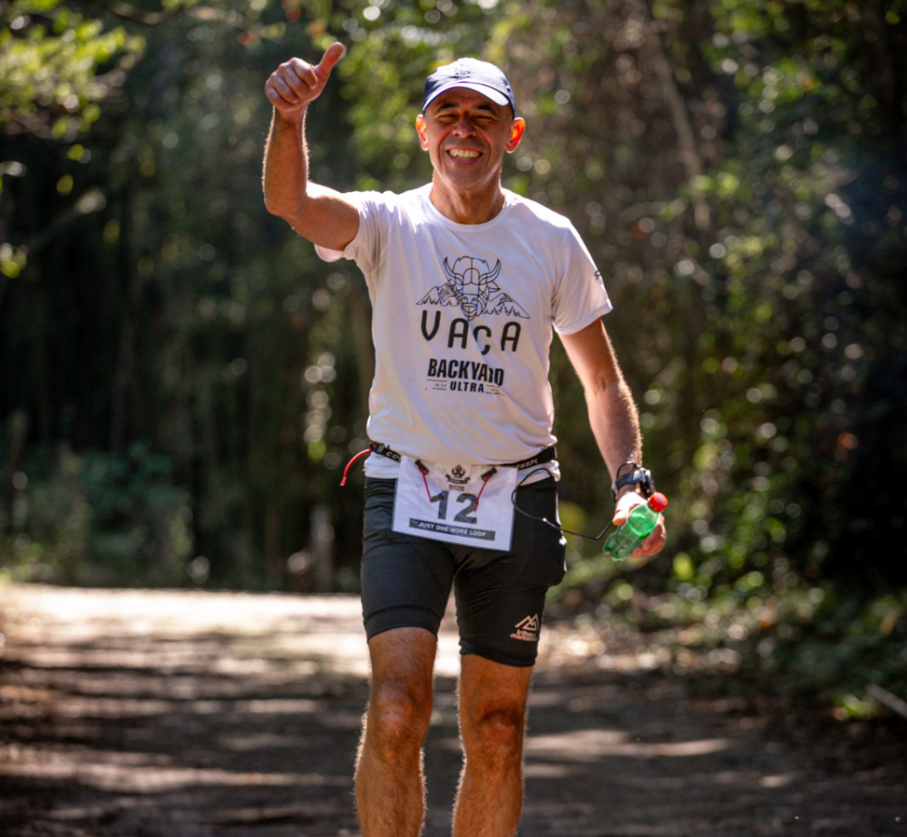 Rodrigo Brandelli chega em terceiro na ultramaratona do Rio de Janeiro