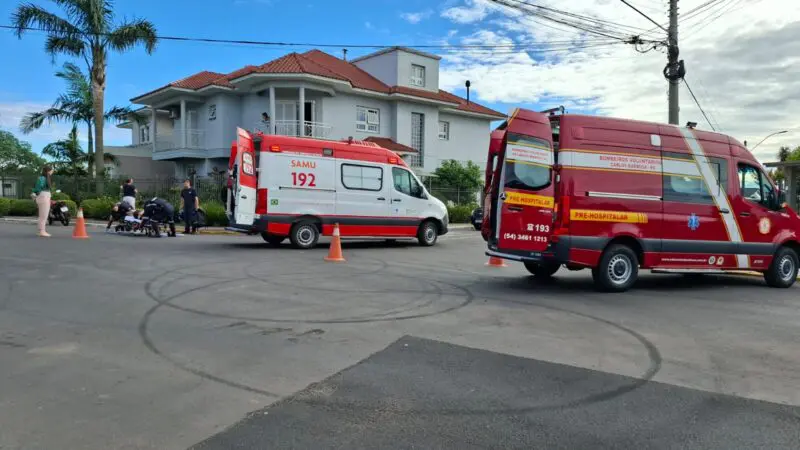 Duas motos colidem e motociclistas ficam feridos em Carlos Barbosa