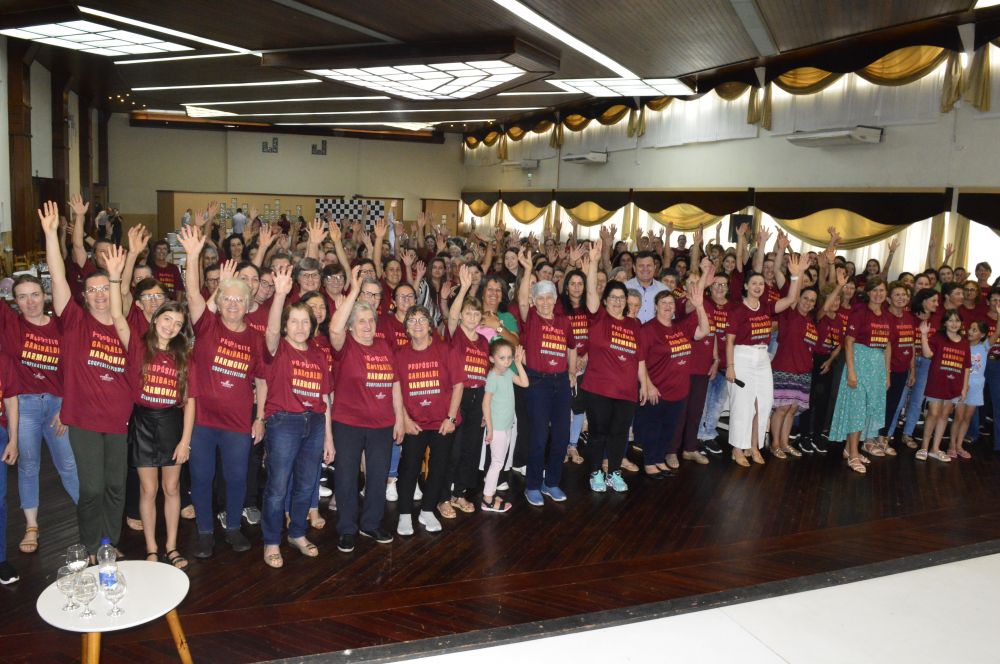 Garibaldi Mulher realiza encontro feminino com 200 cooperadas