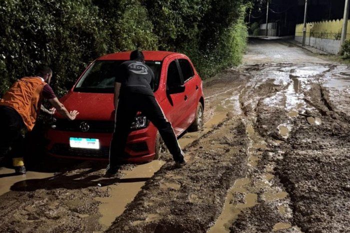 Chuva desta madrugada causou estragos em Bento Gonçalves