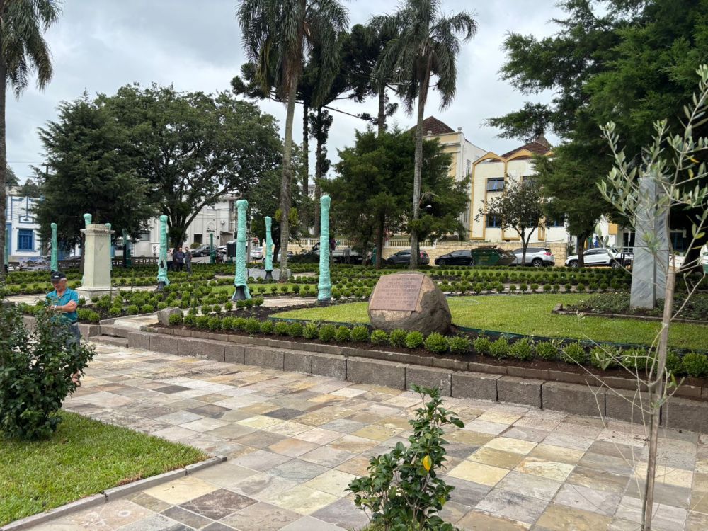 Obra de revitalização na Praça da Matriz está chegando ao final