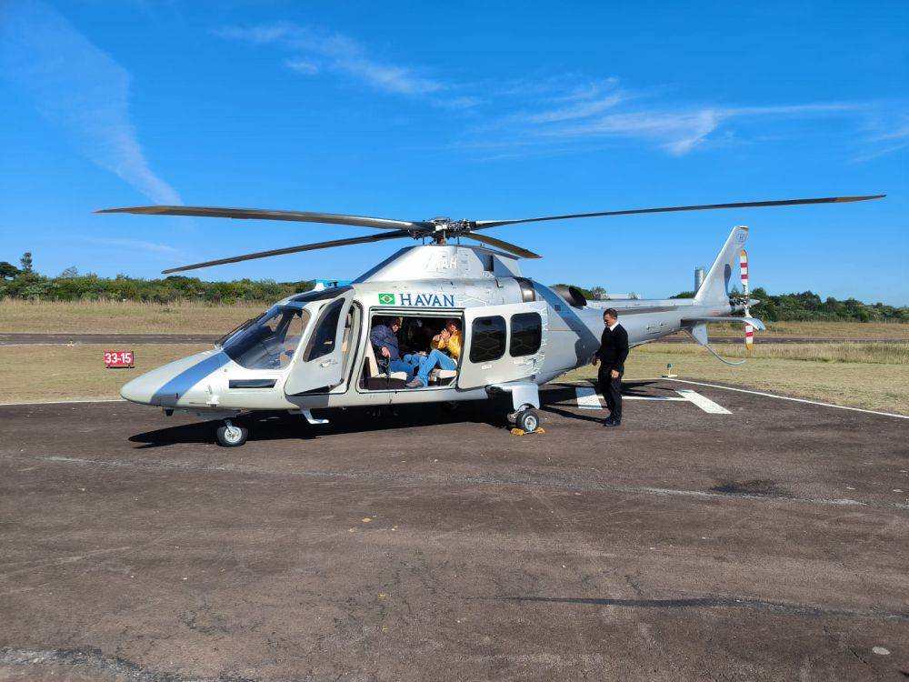 ‘Véio da Havan’ aproveita o feriado para acertar detalhes da nova loja em Garibaldi