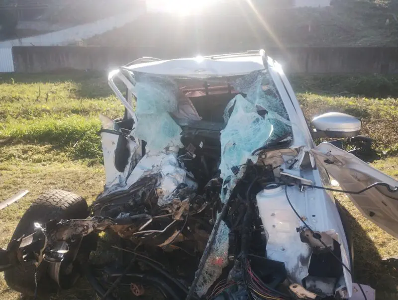 Velocímetro da Saveiro que bateu contra carreta parou nos 160 km/h