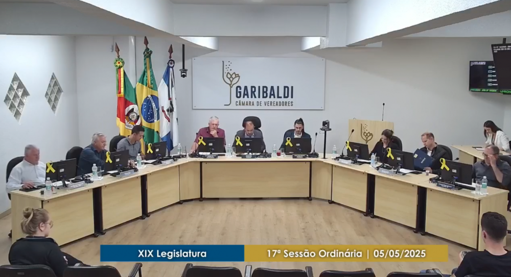 Vereadores aliados fazem “Protesto Silencioso” contra Governo Chesini
