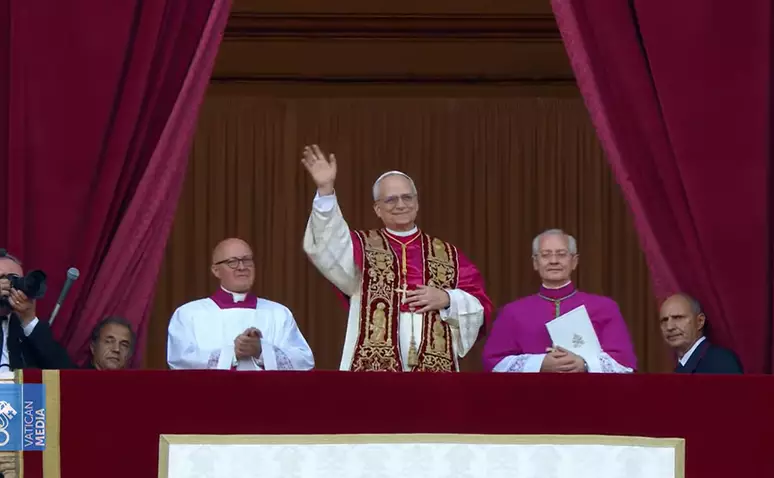 Cardeal Robert Francis Prevost é o novo papa Leão XIV