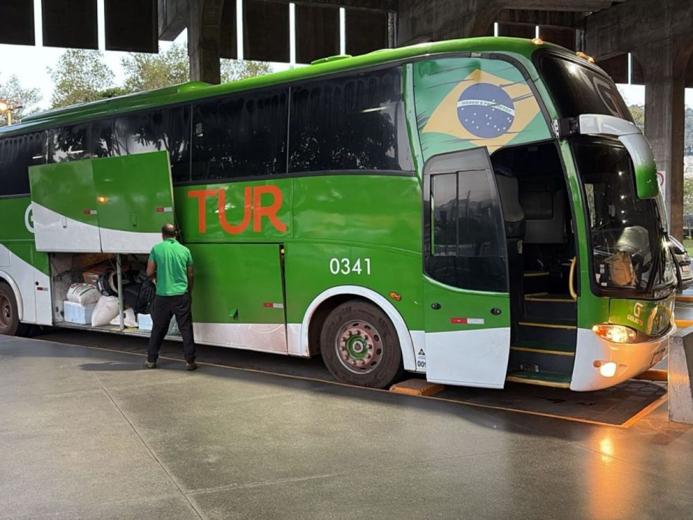 Polícia apreende ônibus clandestino do Pará que trazia pessoas para Bento