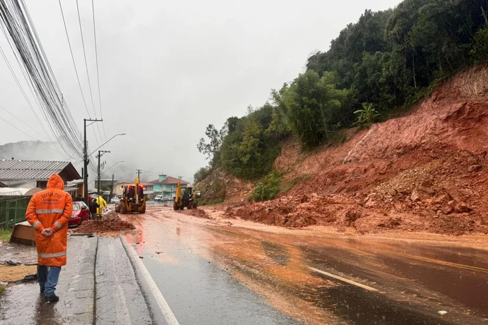 Bento Gonçalves decreta situação de emergência após estragos da chuva