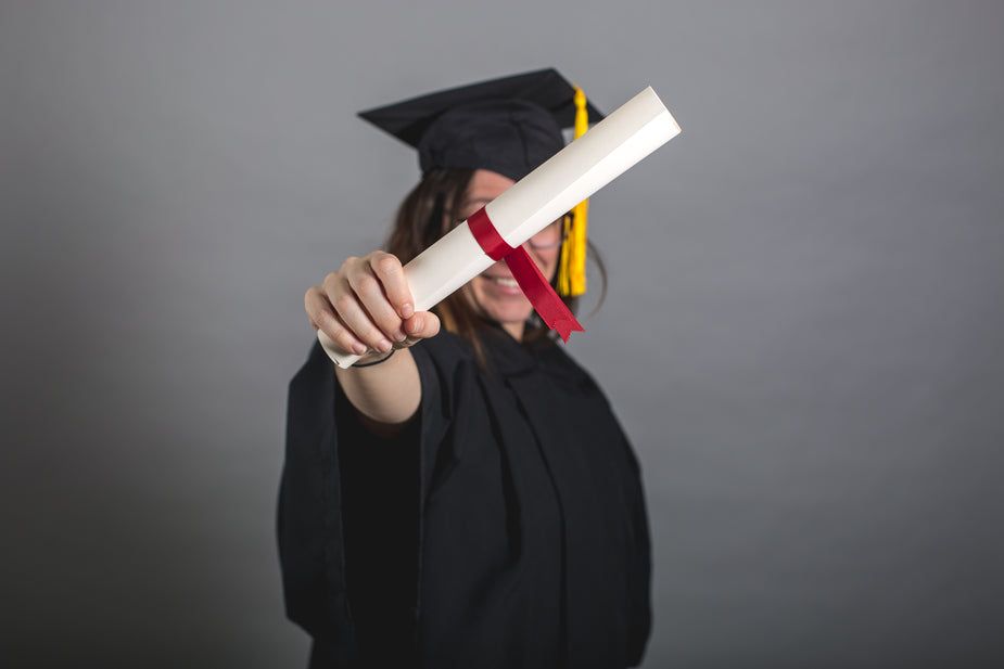 Diploma impresso do ensino superior perde validade e será substituído 