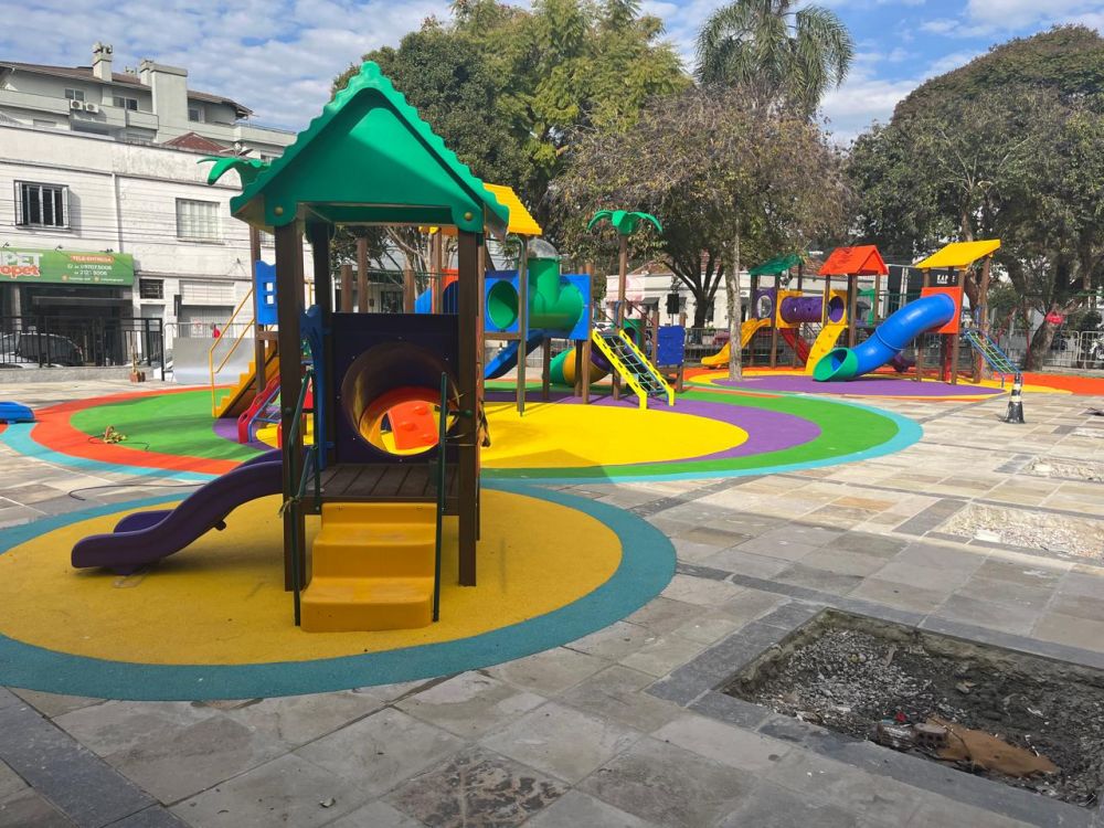 Centro de Garibaldi ganha nova vida com revitalização da Praça da Biblioteca