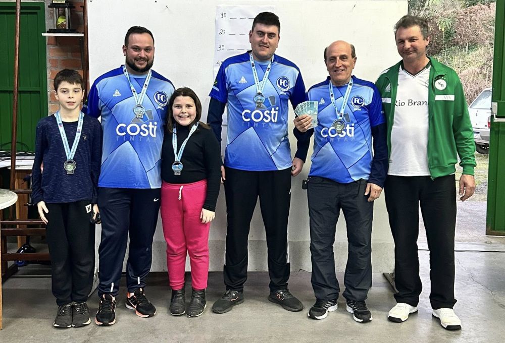 Torneio de Raças reúne 42 trios e celebra amizade no Clube Rio Branco