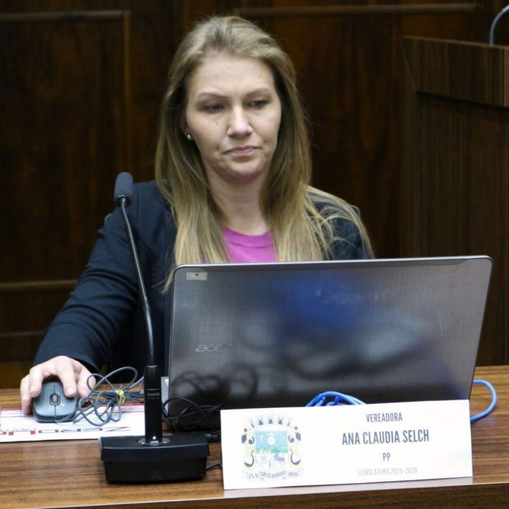 Vereadora Suplente assume a Câmara de Vereadores de Carlos Barbosa
