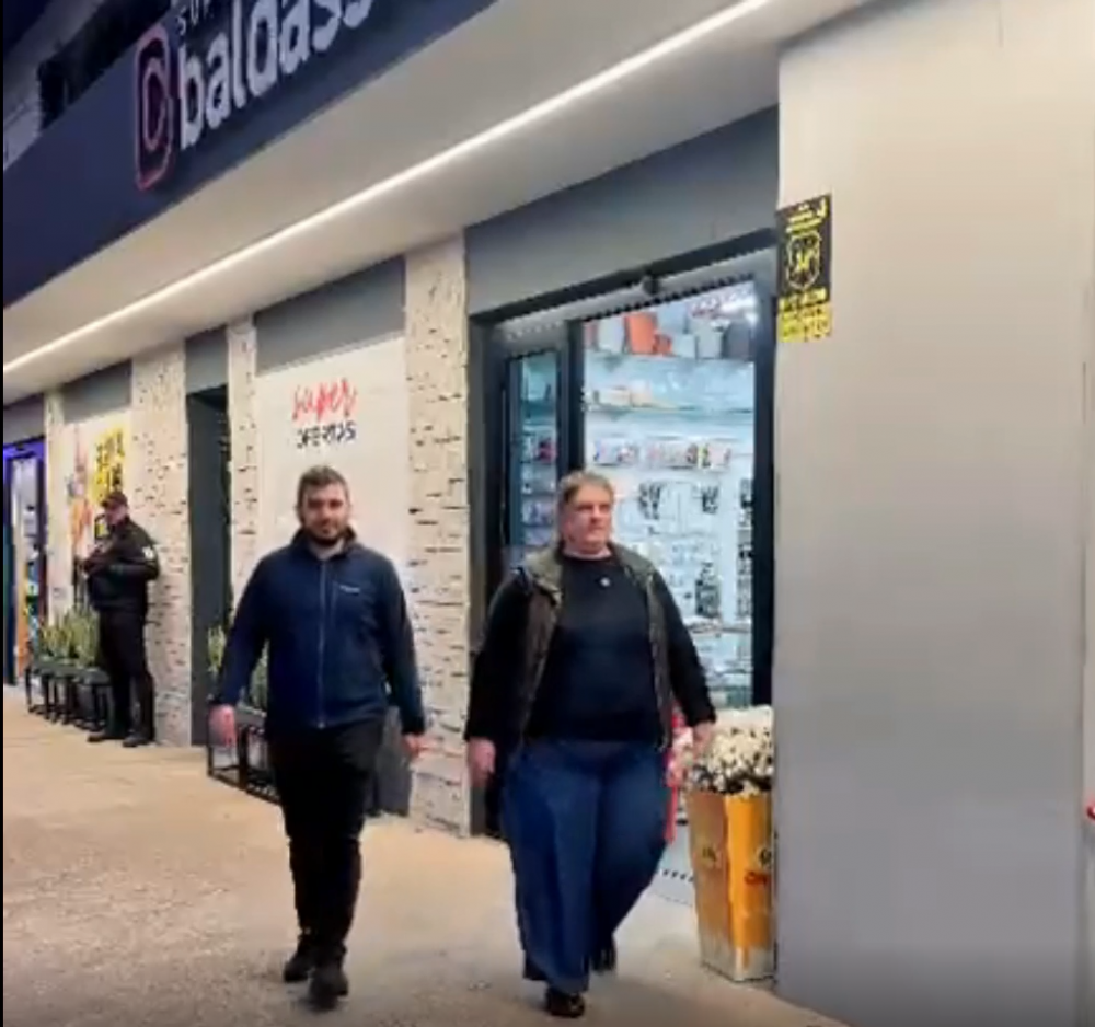 Após briga entre mulheres, mercado transforma episódio em ação de marketing