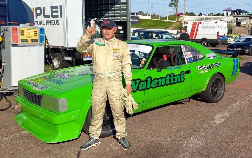 Com seu lendário Opala nº 11, Zé Valentini acelera neste sábado em Tarumã