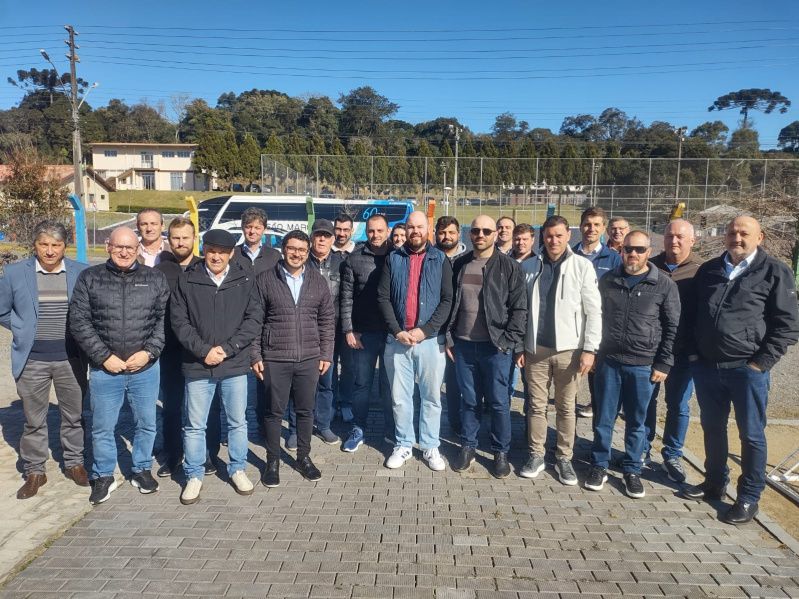Secretário de Meio Ambiente faz visita a cidade modelo de gestão de resíduos